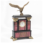 Часы настольные из родонита и бронзы с декором в виде орла Eagle Stone Clock варинант исполнения - 2 | Loft Concept в Тюмени