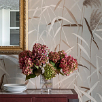 Обои ручная роспись Wild Grasses Special Colourway on Pale Grey dyed silk варинант исполнения - 2 | Loft Concept в Тюмени