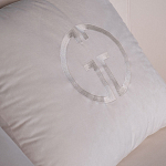 Кресло велюровое оттенка слоновой кости с простроченной спинкой Perfect Comfort варинант исполнения - 2 | Loft Concept в Тюмени