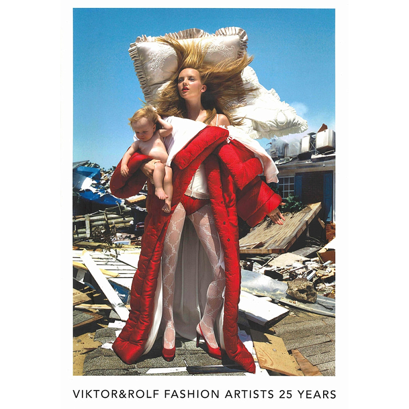 Книга Viktor & Rolf: Fashion Artists 25 Years Книга Viktor & Rolf: Fashion Artists 25 Years в Тюмени | Loft Concept