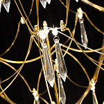 Люстра подвесная с изогнутым металлическим каркасом и множеством хрустальных подвесок Золото Диаметр 80 см Quasar варинант исполнения - 2 | Loft Concept в Тюмени