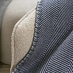 Плед из шерсти мериноса темно-синего цвета 130×180 см Indigo Waves варинант исполнения - 4 | Loft Concept в Тюмени