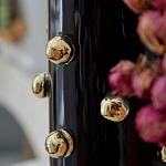 Ваза черная цилиндрическая с глянцевым покрытием и золотыми декоративными элементами Molecule Collection варинант исполнения - 1 | Loft Concept в Тюмени