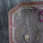 Шкатулка из эпоксидной смолы с цветами розовая Epoxy Resin Square Box Pink варинант исполнения - 7 | Loft Concept в Тюмени