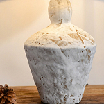 Настольная лампа с керамическим фактурным основанием и тканевым абажуром Eastern Tale варинант исполнения - 4 | Loft Concept в Тюмени