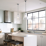 Подвесной светильник с прозрачным рельефным стеклянным плафоном в форме конуса Feiss варинант исполнения - 9 | Loft Concept в Тюмени