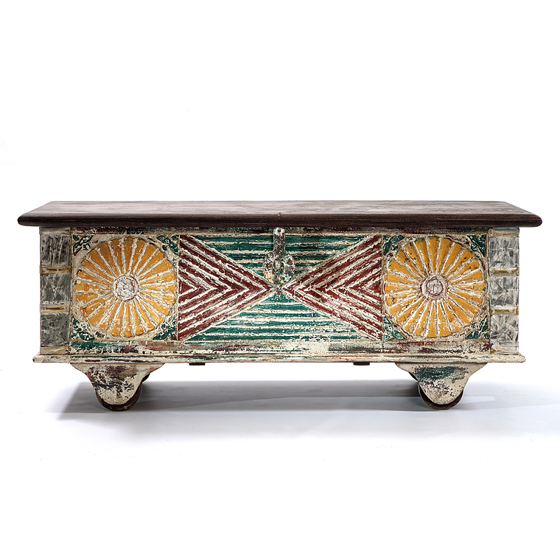 Сундук резной Advaith Carved Antique Chest Бежевый Мульти Коричневый в Тюмени | Loft Concept 