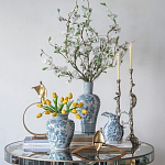 Ваза округлой формы белого цвета с синим растительным узором Blue & White Ornament  варинант исполнения - 6 | Loft Concept в Тюмени