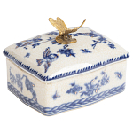 Фарфоровая шкатулка с бронзовой стрекозой Blue and White варинант исполнения - 1 | Loft Concept в Тюмени