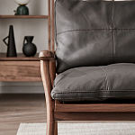 Кресло c каркасом из массива дерева и мягкой кожаной обивкой Walnut Armchair варинант исполнения - 10 | Loft Concept в Тюмени