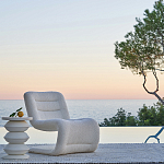 Кресло изогнутое с обивкой из ткани букле Smooth Bend Boucle Chair варинант исполнения - 6 | Loft Concept в Тюмени