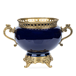 Ваза темно-синяя фарфоровая на бронзовой подставке с ажурным ободком и изогнутыми ручками Eden Garden варинант исполнения - 1 | Loft Concept в Тюмени