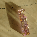 Подставка для телефона из эпоксидной смолы с цветами розовая Epoxy Flowers Phone Stand Pink варинант исполнения - 7 | Loft Concept в Тюмени