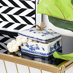 Фарфоровая шкатулка с бронзовой стрекозой Blue and White варинант исполнения - 8 | Loft Concept в Тюмени