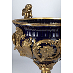 Чаша темно-синего цвета с фигурками ангелов и рельефным декором Eden Garden porcelain and bronze варинант исполнения - 2 | Loft Concept в Тюмени