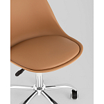 Офисный стул на металлическом основании EGGERY Brown пластик варинант исполнения - 2 | Loft Concept в Тюмени